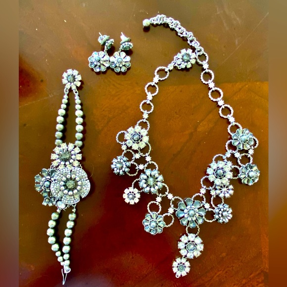 Miriam Haskell Set Gray Pearl,Silver Tone Metal-Bracelet,Earrings,Necklace - Picture 1 of 7